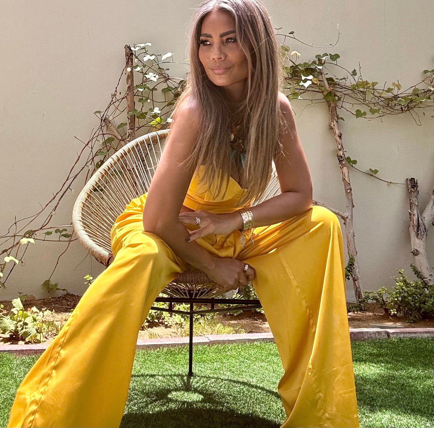 Mila Yellow Bustier and high-waisted trousers