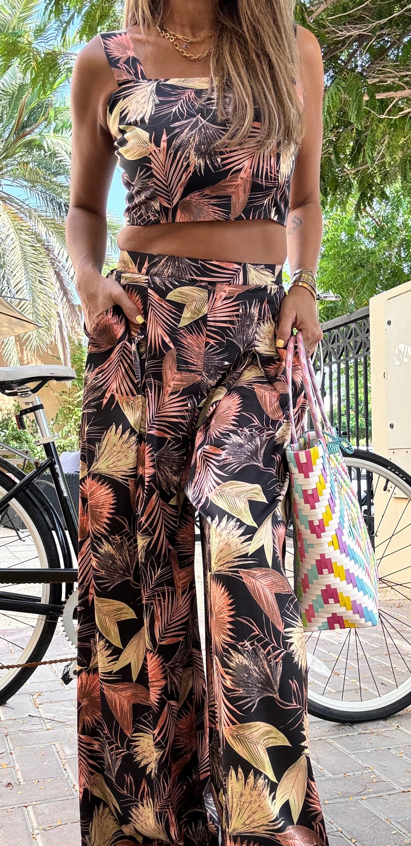 Mila matching cropped top with wide-legs trousers