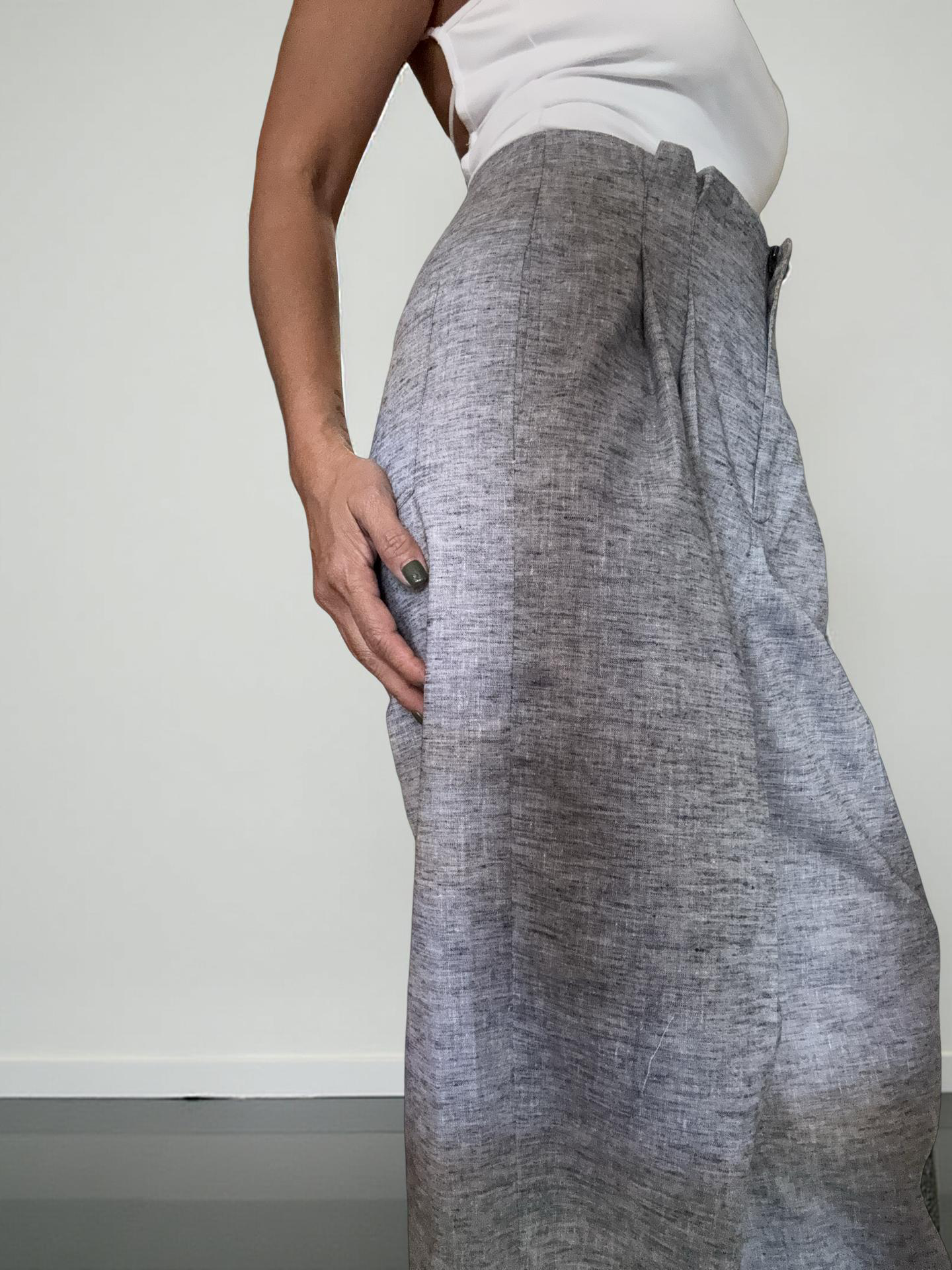 Lulu Cotton high-waisted trousers
